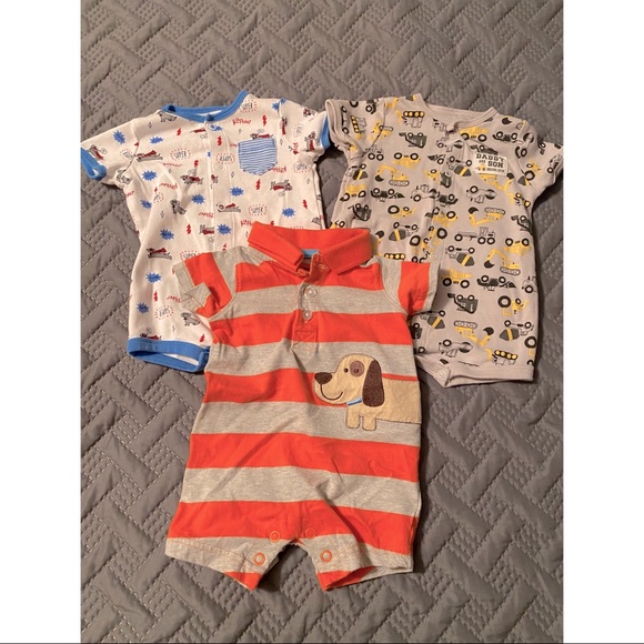 Carter’s Romper Set - Picture 3 of 9